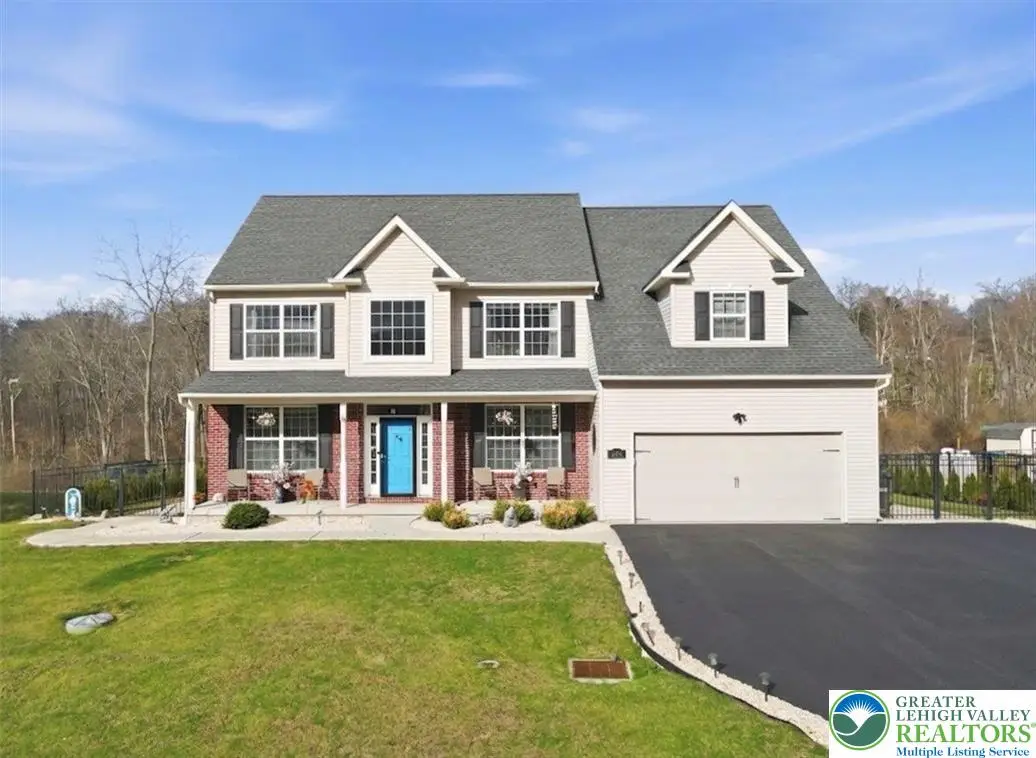 628 S 4th Street, Washington, PA 18013 - #1