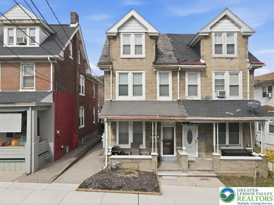 921 Broadway, Fountain Hill, PA 18015 - #3