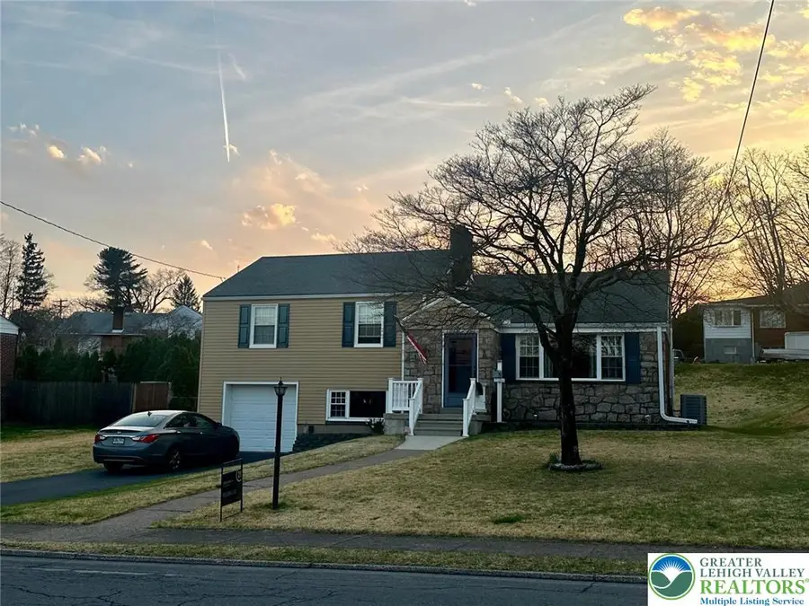 903 Highland Avenue, Bethlehem, PA 18018 - #2