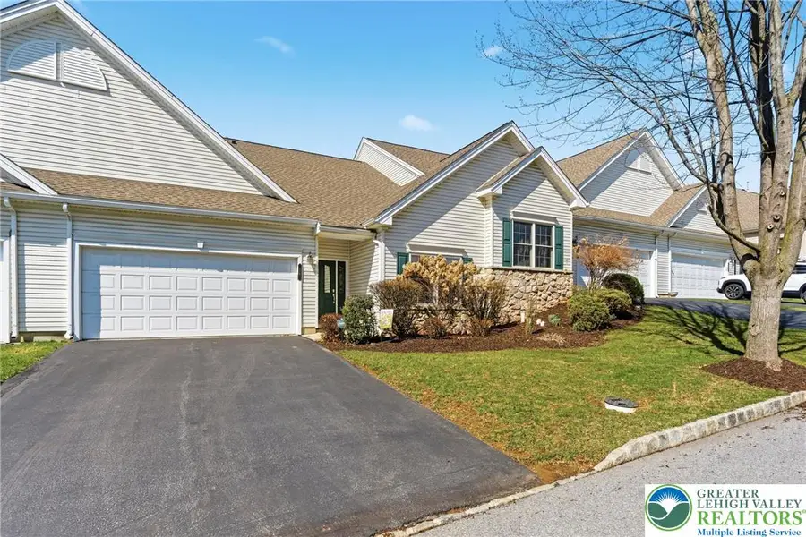 16 Kent Lane, Palmer Township, PA 18045 - #2