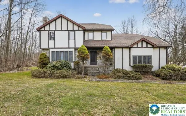 650 Chapman Lake Road, Scott Twp, PA 18433