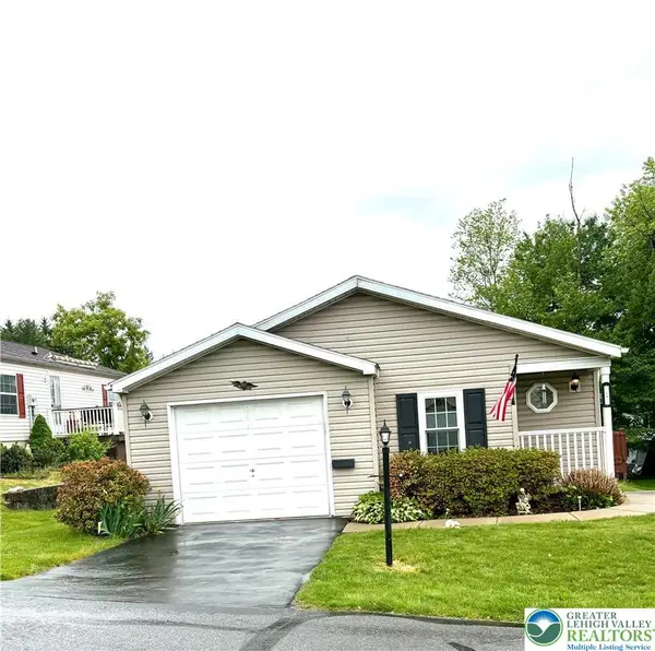 71 Penny Lane, Forks Twp, PA 18040
