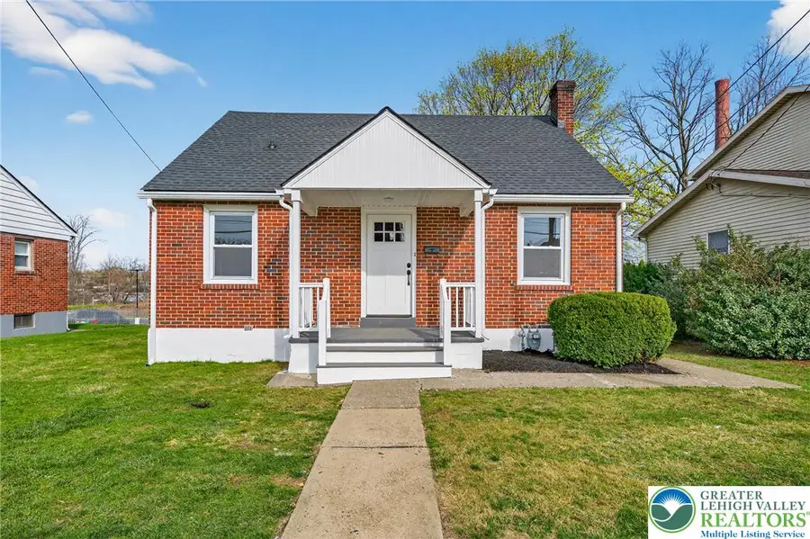 714 Fernwood Street, Bethlehem, PA 18018 - #2