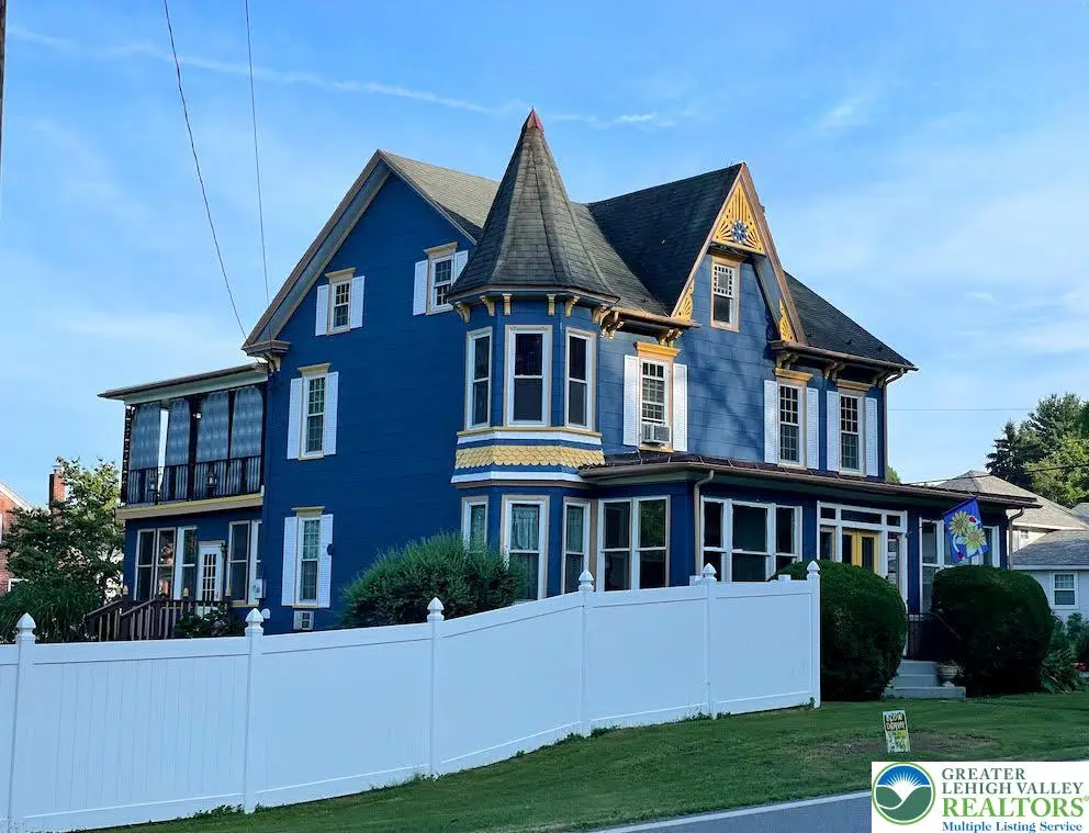 6423 Front Street, Martins Creek, PA 18013 - #1