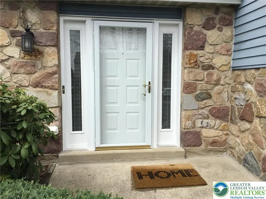 3605 Chalmette Road, South Whitehall, PA 18104 - #3