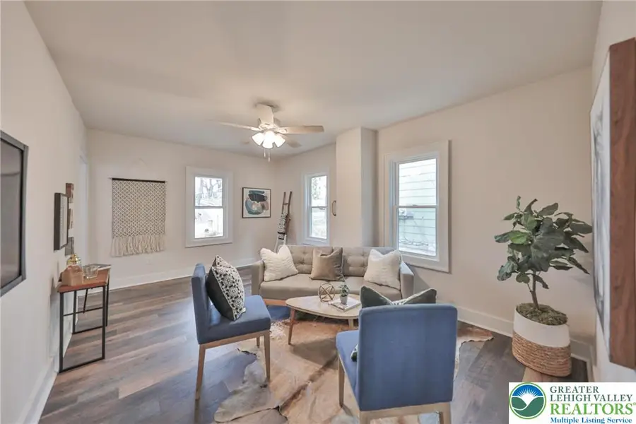 589 S Delaware Drive, Upper Mount Bethel, PA 18343 - #3