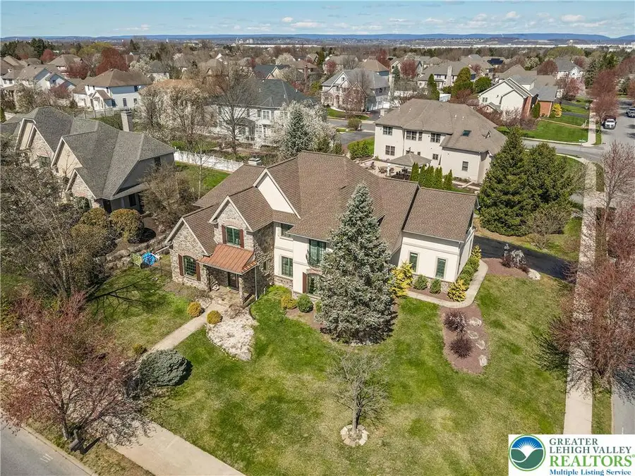 49 Crest Boulevard, Palmer Township, PA 18045 - #2