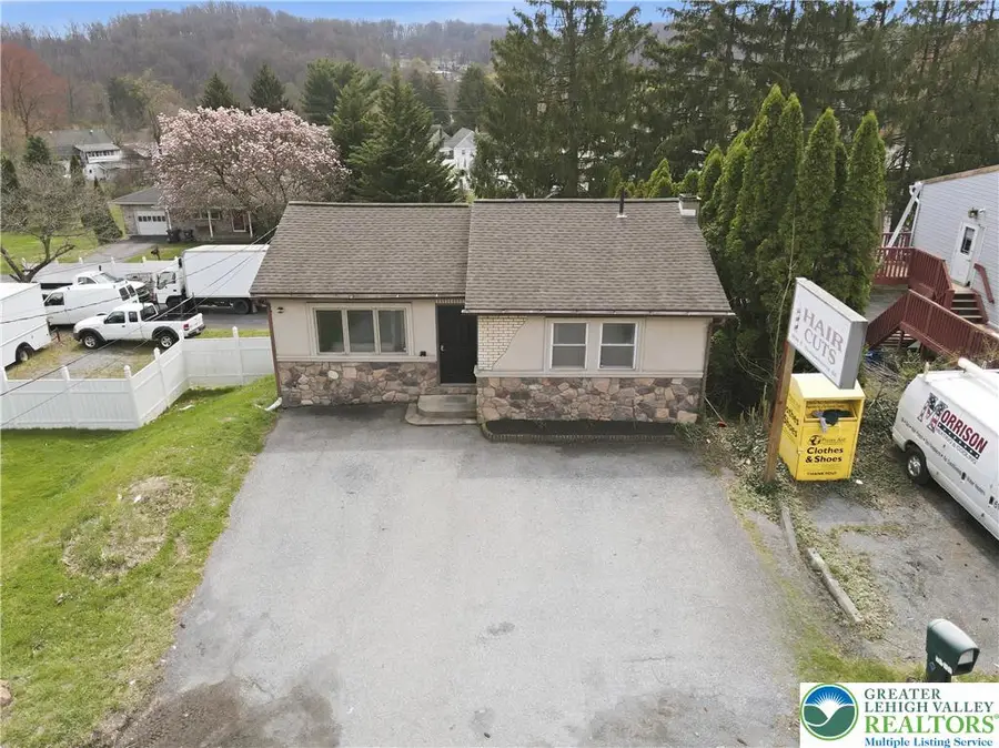 1818 E Susquehanna Street, Salisbury, PA 18103 - #2