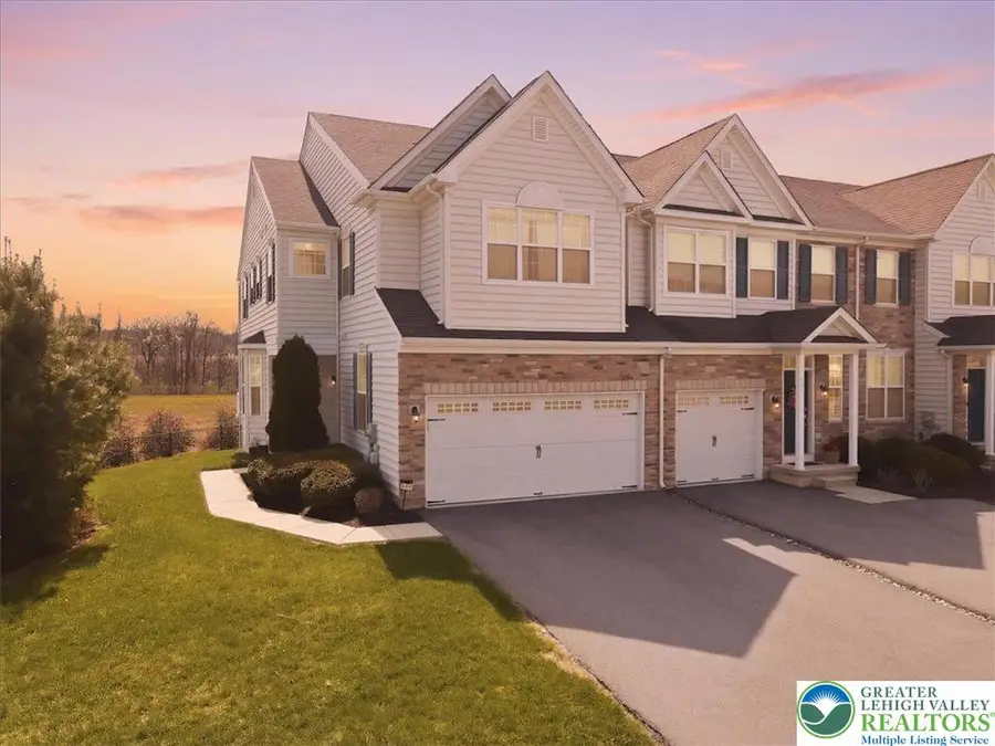 250 Redclover Lane, Upper Macungie, PA 18104 - #2