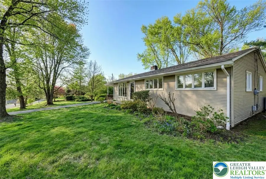 296 E Broad Street, East Stroudsburg, PA 18301 - #2