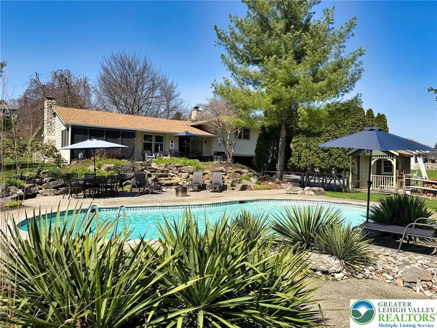 2321 Silo Drive, Forks Township, PA 18040 - #3