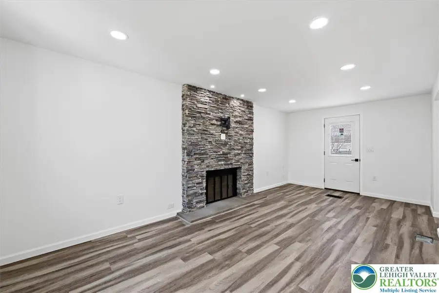 1122 N Van Buren Street, Allentown, PA 18109 - #3