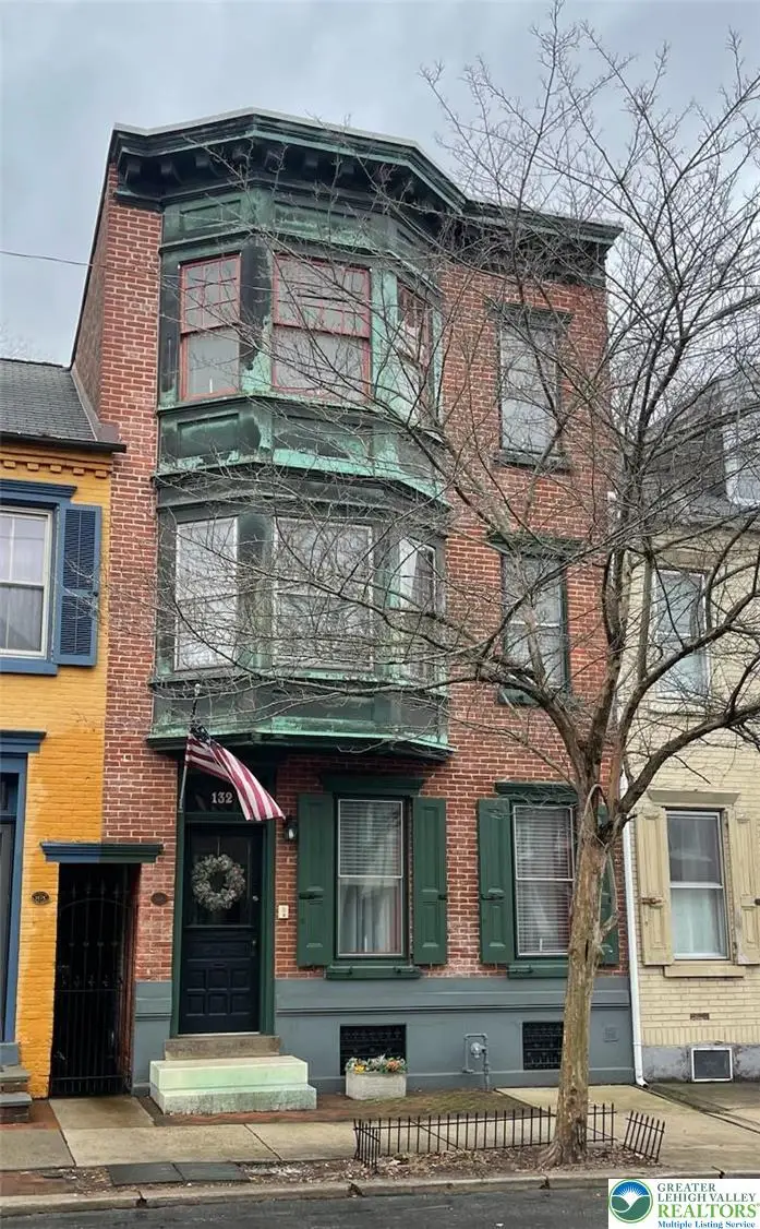 132 N 11th Street, Allentown, PA 18102 - #1