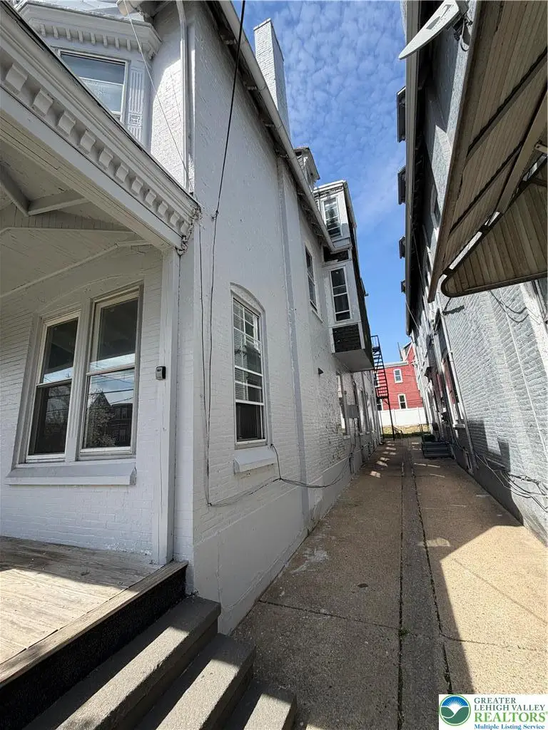 115 Windsor Street, Reading, PA 19601 - #3