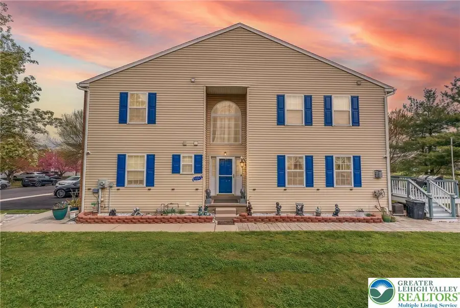 6825 Hunt Drive, Lower Macungie, PA 18062 - #2