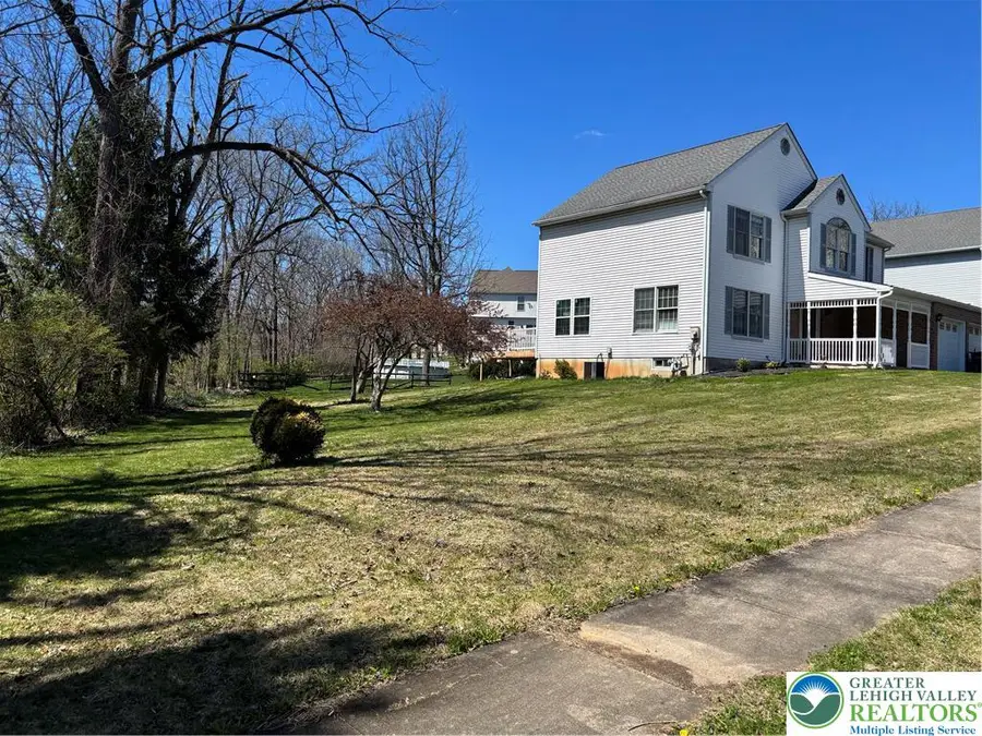 3406 S Ruch Street, Hokendauqua, PA 18052 - #3