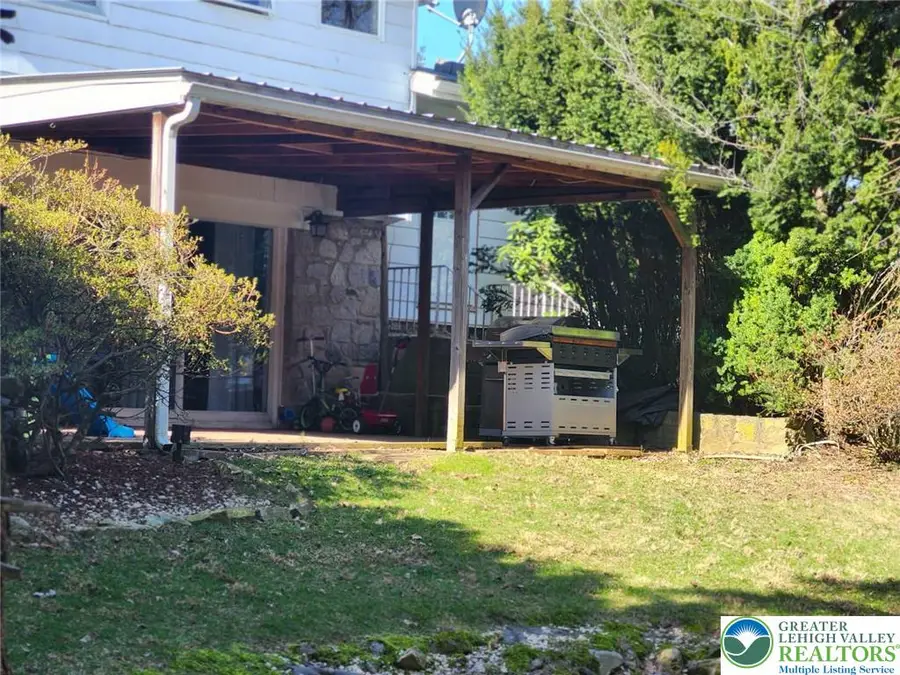 811 S Glenwood Street, Dorneyville, PA 18103 - #2