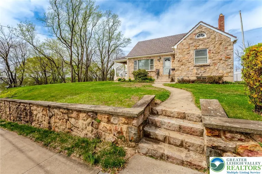 623 E Hamilton Street, Allentown, PA 18109 - #2