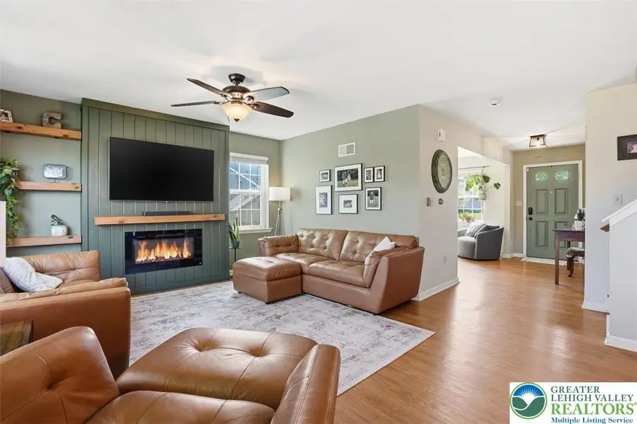 1611 Abigail Lane, South Whitehall, PA 18104 - #2