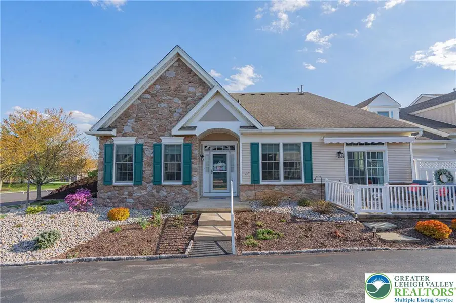 1896 Jeanine Way, Lower Saucon, PA 18055 - #2