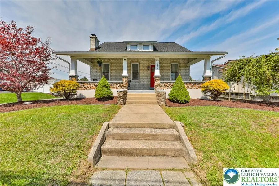 1635 W Pennsylvania Street, South Whitehall, PA 18102 - #2