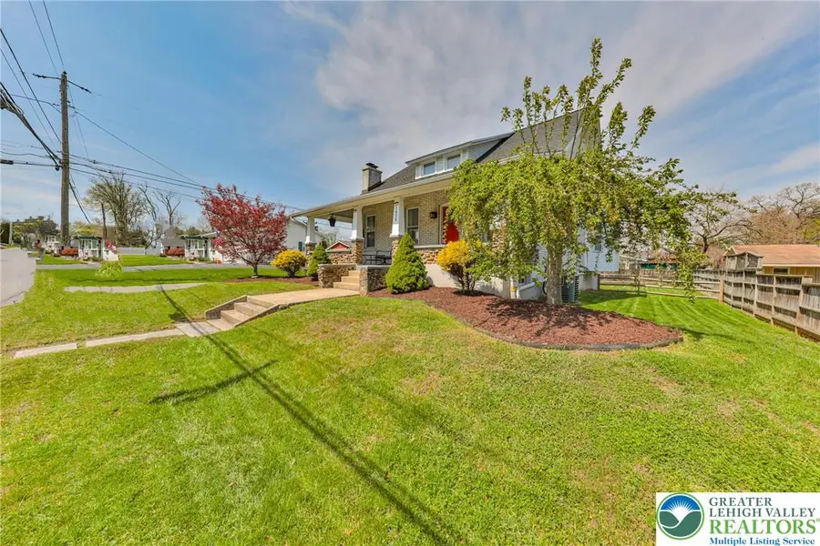 1635 W Pennsylvania Street, South Whitehall, PA 18102 - #3