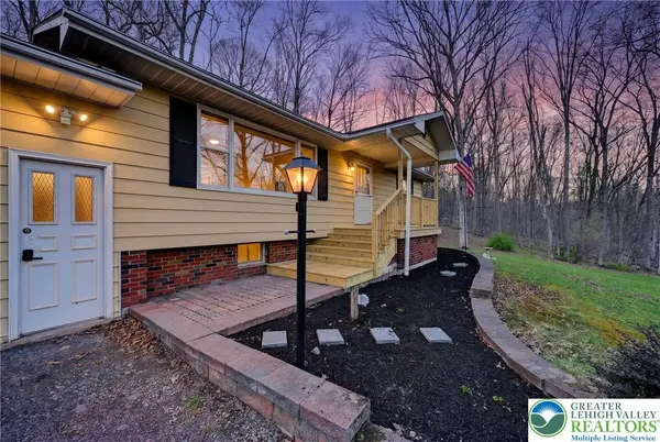 140 Hutson Hill, Middle Smithfield Twp, PA 18302