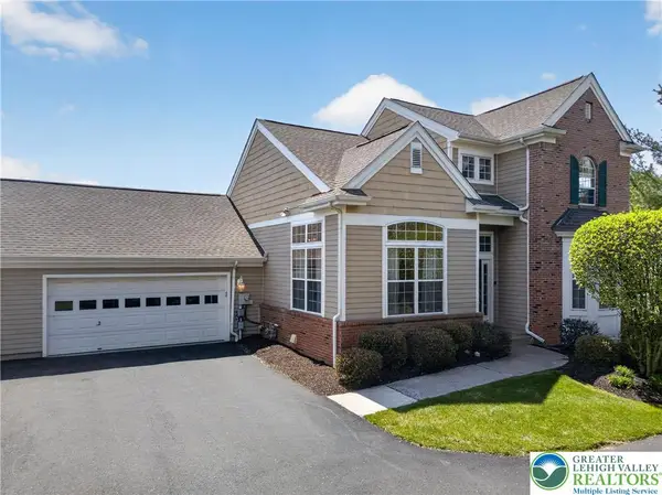 2304 Hollow View Drive, Easton, PA 18040