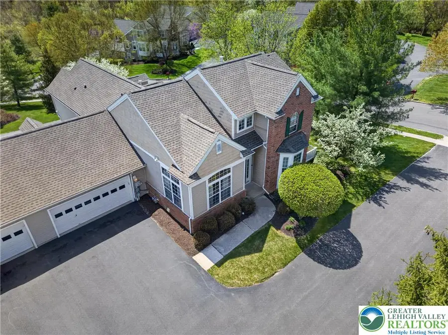 2304 Hollow View Drive, Easton, PA 18040 - #3