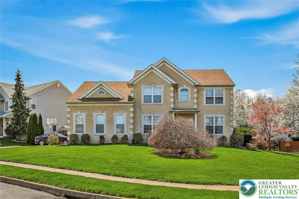 2560 Country Top Trail, Bethlehem City, PA 18020