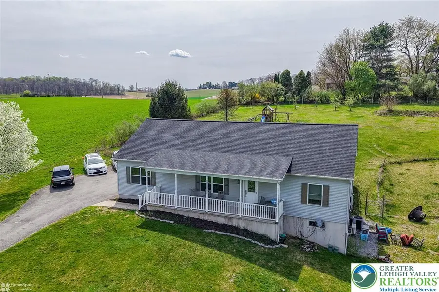 8738 Cardinal Road, Lynn, PA 18066 - #2