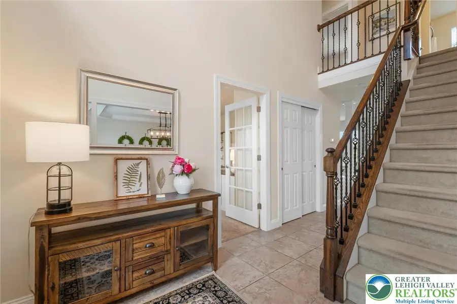 208 E Dell Road, Bushkill, PA 18014 - #3