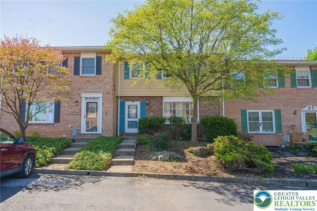 4617 N Hedgerow Drive, Wescosville, PA 18103 - #1