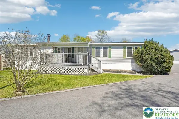 1170 Grange Road #R5, Lower Macungie Twp, PA 18106