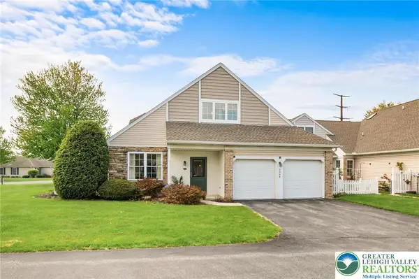 2504 Rolling Green Drive, Lower Macungie Twp, PA 18062