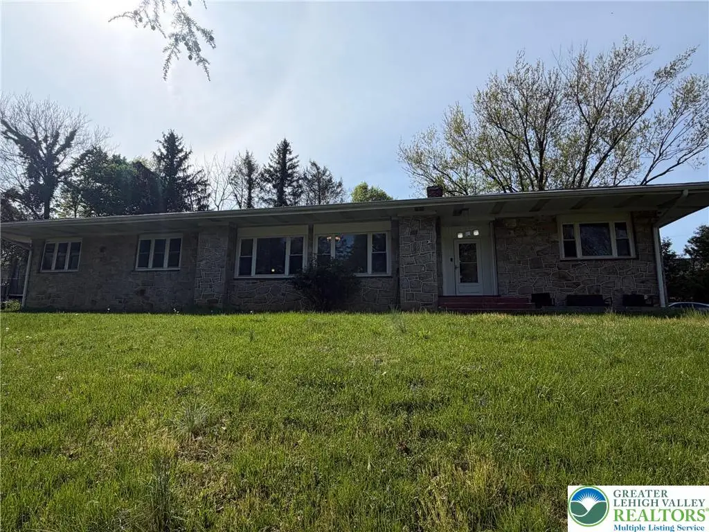 2811 Hamilton Boulevard, Allentown, PA 18104 - #1