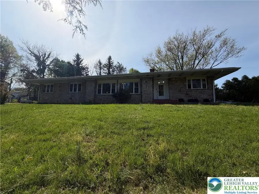 2811 Hamilton Boulevard, Allentown, PA 18104 - #2