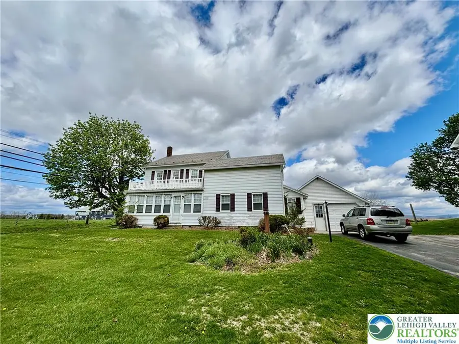 282 Young Road, Bushkill, PA 18064 - #2