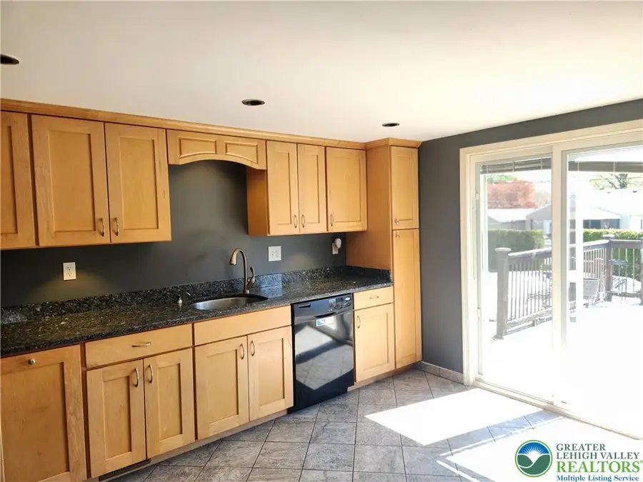 18 George Avenue, Eastlawn Gardens, PA 18064 - #3