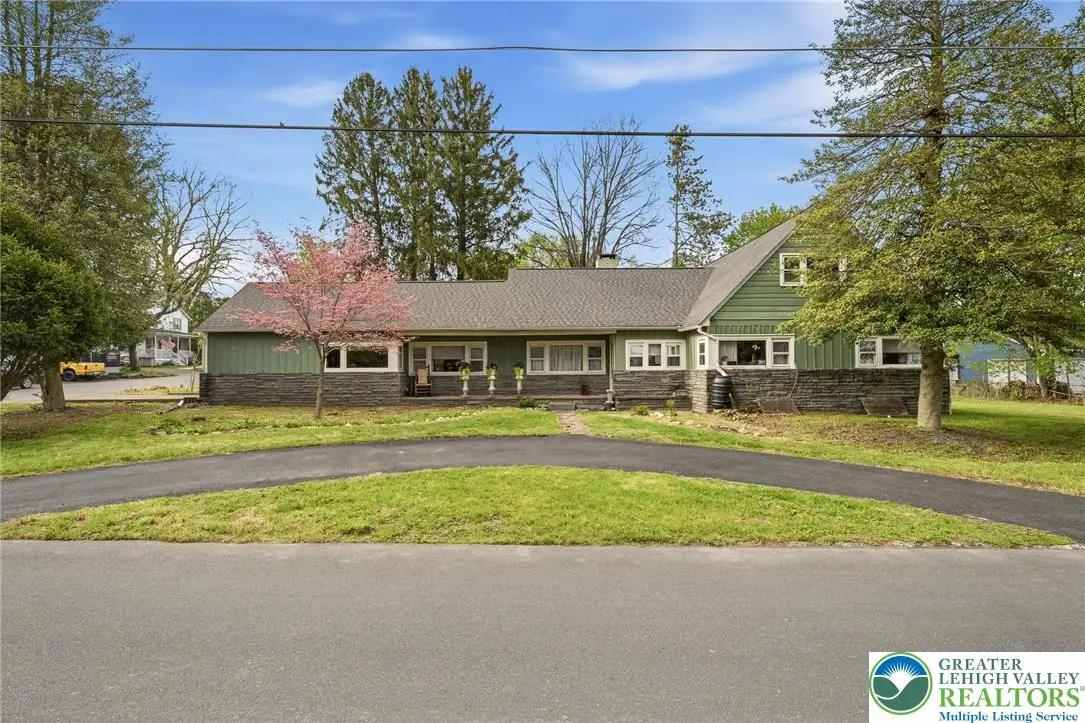 146 Lee Avenue, Stroudsburg, PA 18360 - #1