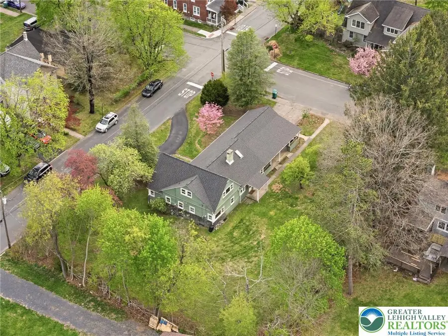 146 Lee Avenue, Stroudsburg, PA 18360 - #2