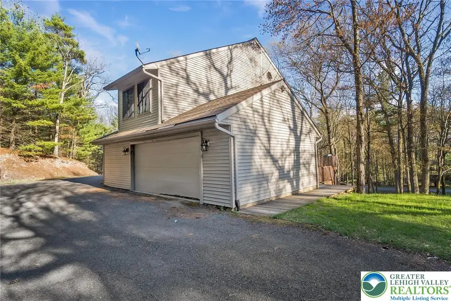 560 Forest Drive, Lower Towamensing, PA 18071 - #3