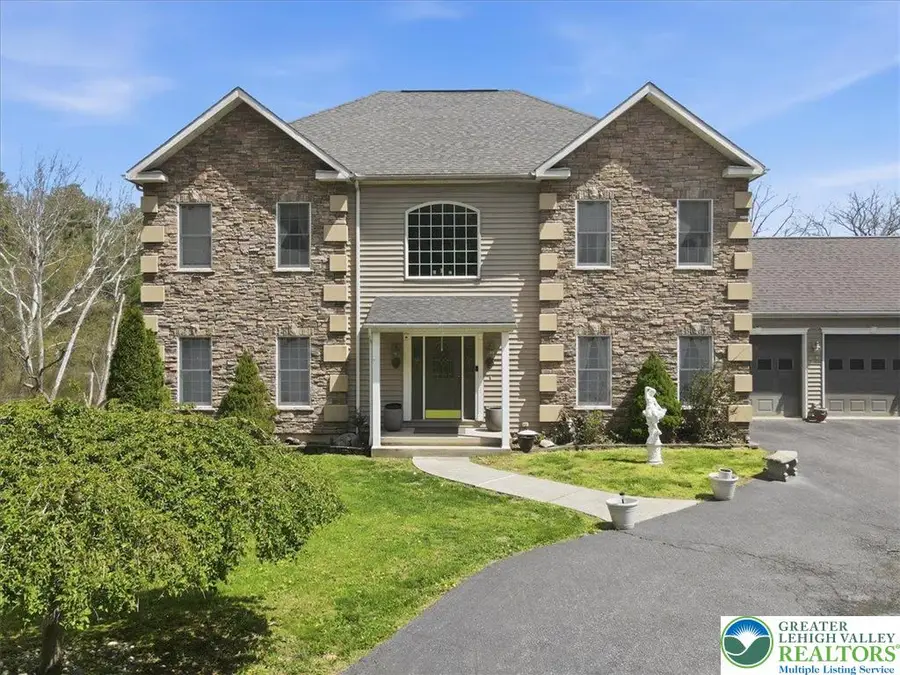 200 Princeton Pines, Lower Towamensing, PA 18071 - #3