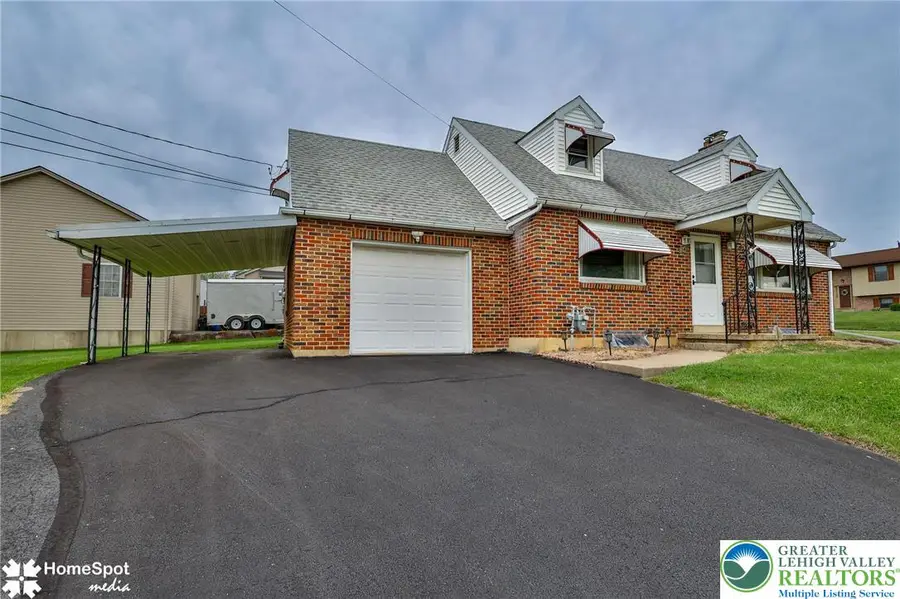 34 N 38th Street, Cetronia, PA 18104 - #2