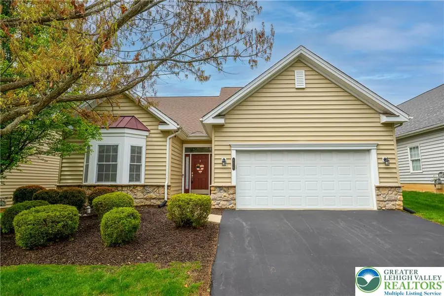 6515 Betsy Ross Circle, Hanover, PA 18017 - #2