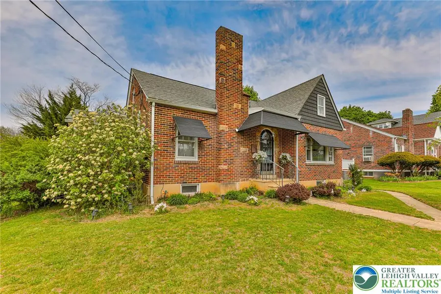 3311 Lehigh Street, Hokendauqua, PA 18052 - #3