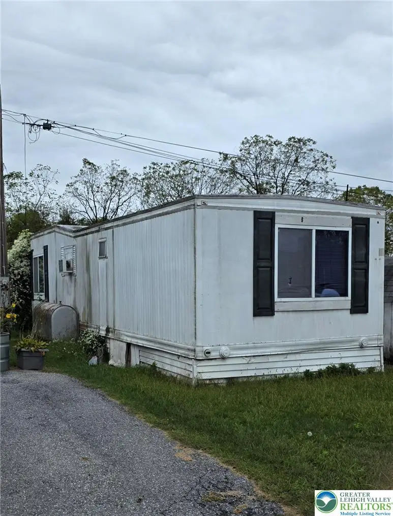 19 Roth Avenue, Longswamp, PA 19539 - #2