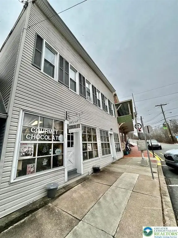 507 Delaware Avenue, Portland, PA 18343 - #1