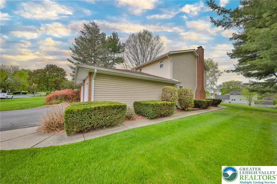 453 Larch Lane, Lower Nazareth, PA 18064 - #3