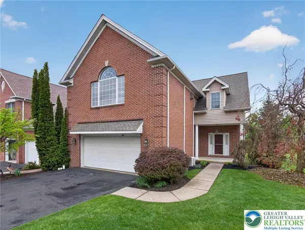 558 Parkside Court, Allentown City, PA 18104